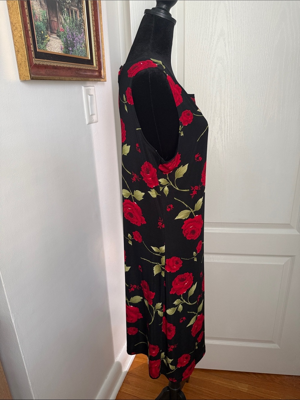 Buy 2 for 20$ ✌🏻Jessica Black Midi Dress with Red Rose Print - Picture 2 of 5